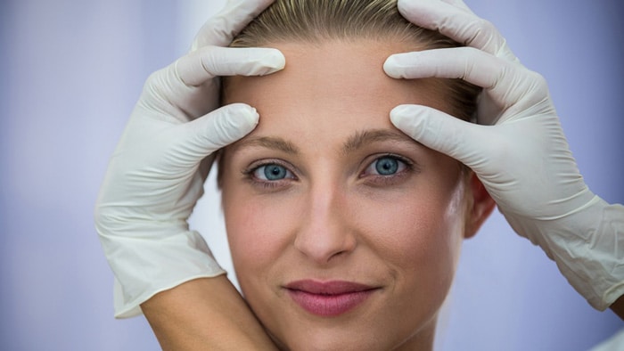 مراحل انجام لیفت پیشانی